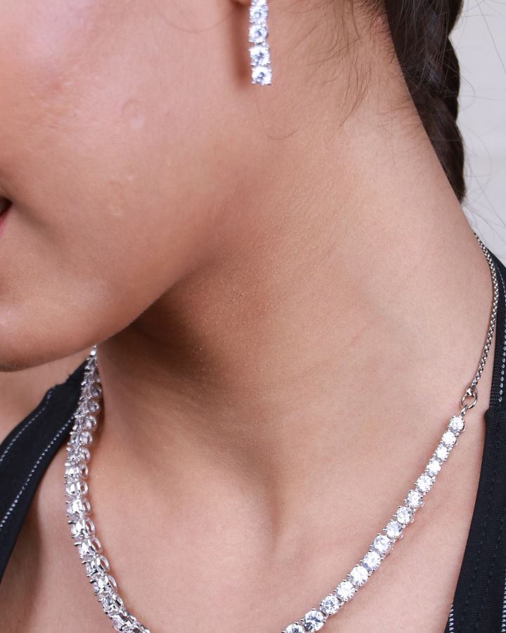 Sparkling Zircon Silver Necklace Set