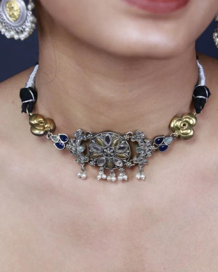 Exquisite oxidized silver choker