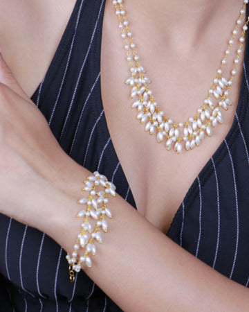 Delicate Rice Pearl Bracelet