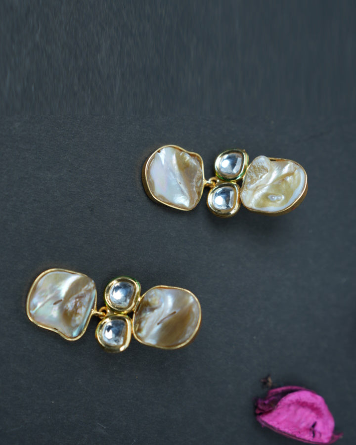 Earrings  Mother of Pearl
