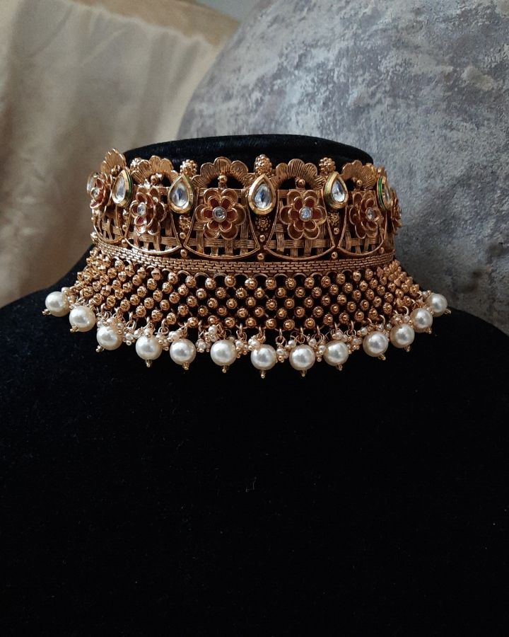 Exquisite Regal Choker