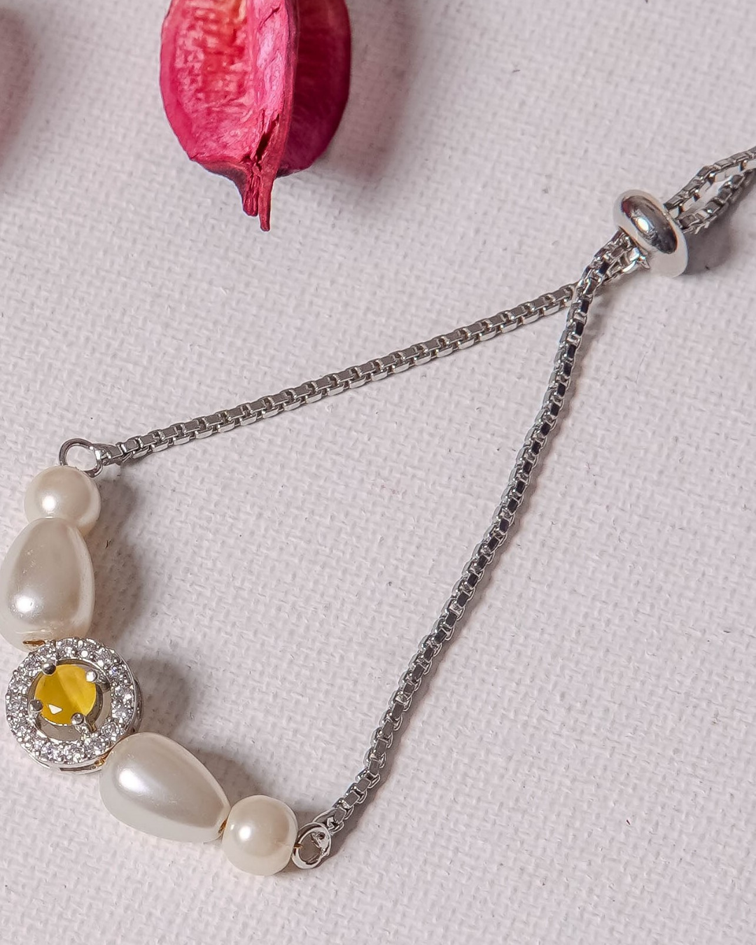 Lemon Yellow Radiant Pearl Bracelet