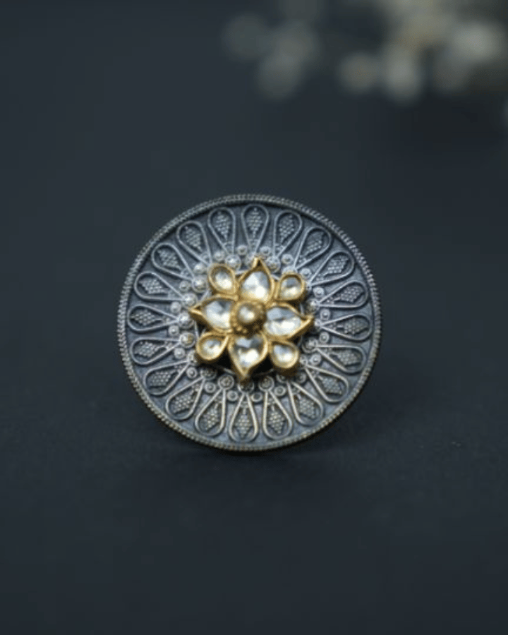 Exquisite round oxidized silver ring