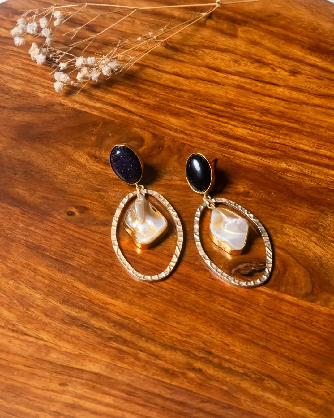 Black Stone Pearl Earrings