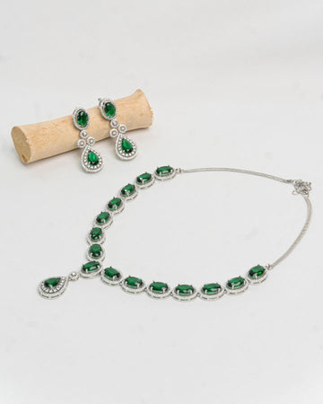 Gorgeous Green Stone Zircon Necklace