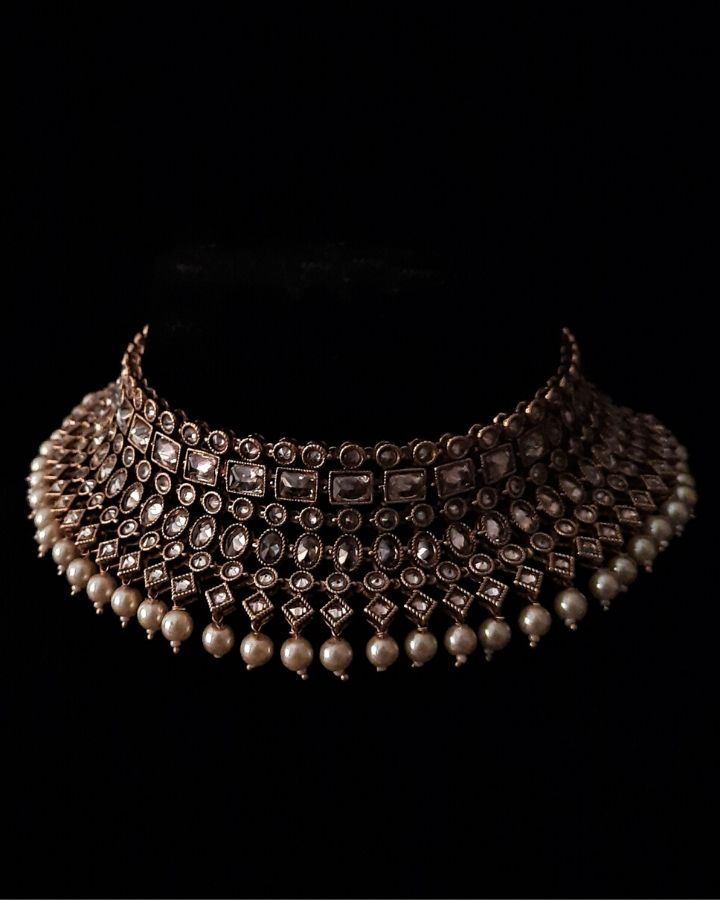 Enthralling Pearly Rose Gold Choker Set